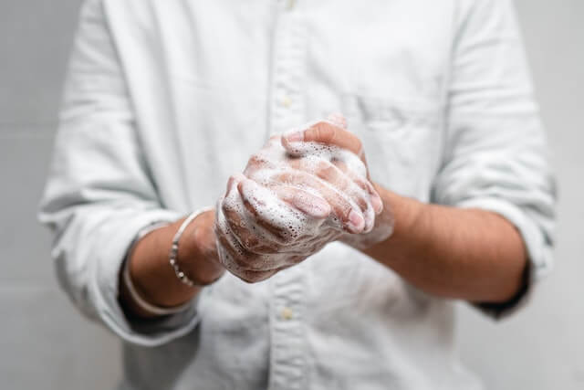 how to get polyurethane off hand